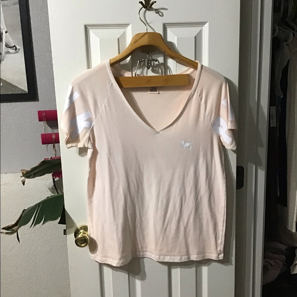 VS pink tee